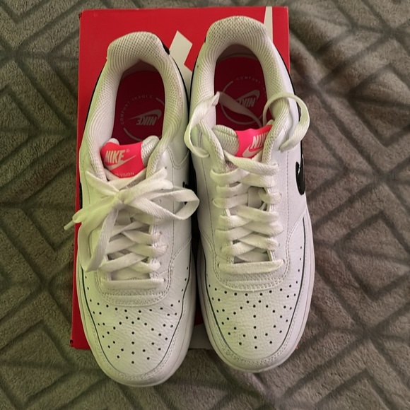 WMNS Nike Court Vision low - Picture 4 of 5